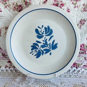 Assiette plate bleue vintage Pfaltzgraff Yorktowne