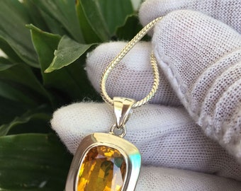 Natural Yellow Sapphire 6.25 Carat Pendant, 925 Sterling Silver, Handmade Pendant for Woman, Anniversary Gift.