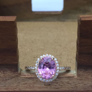 Anel de safira pêssego de 5,25 quilates, anel feito à mão, banhado a ouro rosa, presente de aniversário.