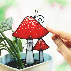 Stained Glass Mushroom Plant Stake – Red & White Plant Accessory