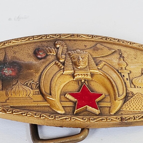 1981 Harry Klitzner Co Shriners Masonic Belt Buckle Brass Tone Red Star Vintage View 3