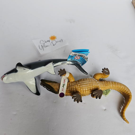 NWT 1996 Safari Ltd. Great White Shark & Crocodile Lot of 2