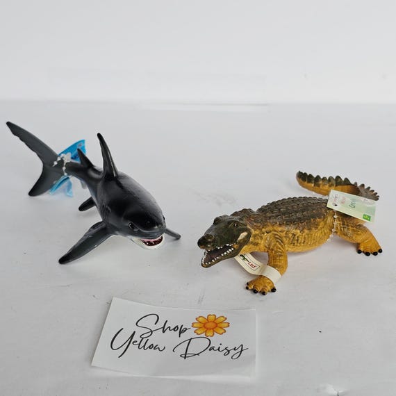 NWT 1996 Safari Ltd. Great White Shark & Crocodile Lot of 2