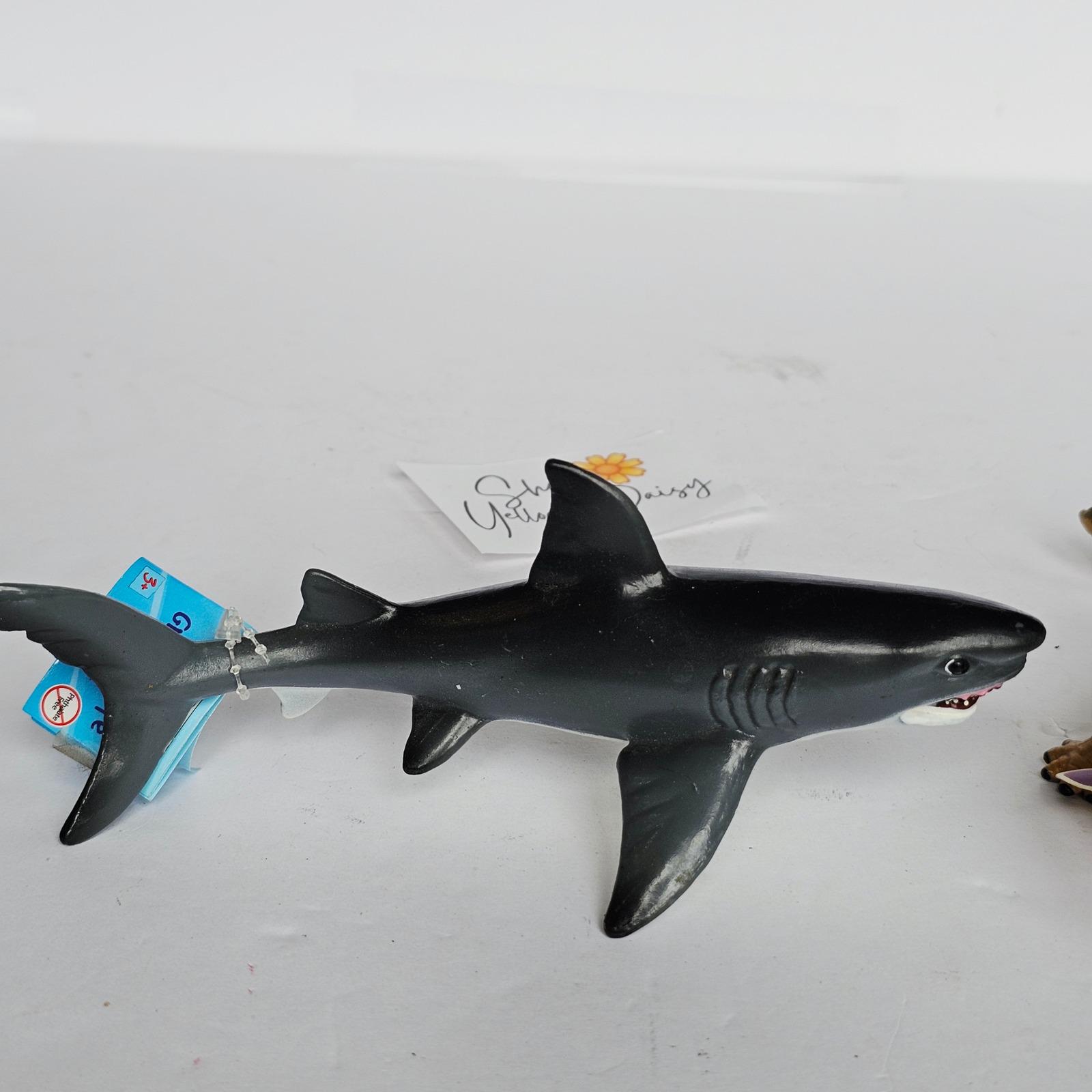 NWT 1996 Safari Ltd. Great White Shark & Crocodile Lot of 2