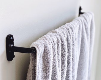 Metal Towel Rack