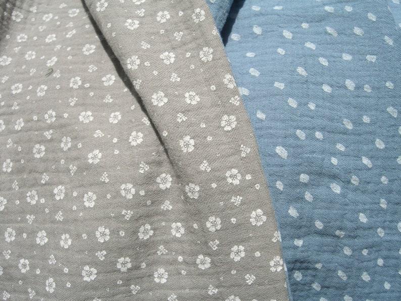 Floral dots sand light blue loop muslin Oeko Tex 100, dots, beige, blue, scarf, summer image 2