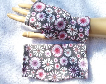 Daisy, daisies, OekoTex jersey, neurodermatitis, eczema, sun protection, light cuffs, thumb hole, fingerless gloves