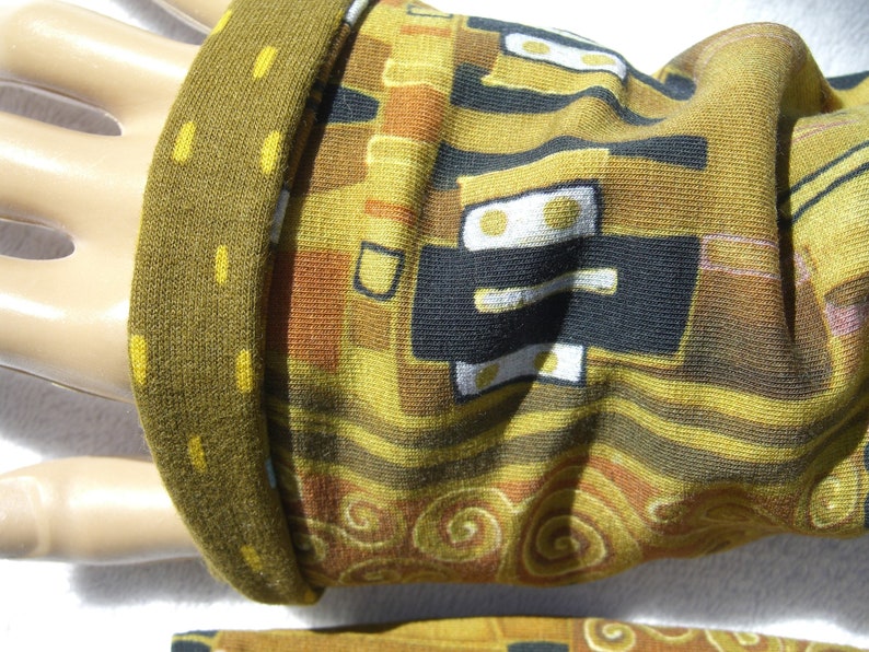 Gustav Klimt, Stulpen, Armstulpen, Pulswärmer, Jugendstil, Art Noveau, gold, gelb, OekoTex Jersey, Bio Sweat, Kunst, schwarz, blau Bild 4