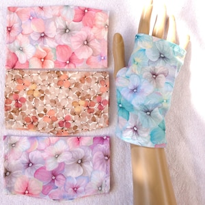 Hydrangea, OekoTex jersey, neurodermatitis, eczema, sun protection, light cuffs, thumb hole, fingerless gloves, pink, beige, blue