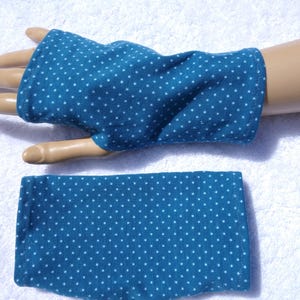 Oekotex jersey, neurodermatitis, eczema, lightweight cuffs, thumb hole, fingerless gloves, summer cuffs, UV protection, dots, blue, dots
