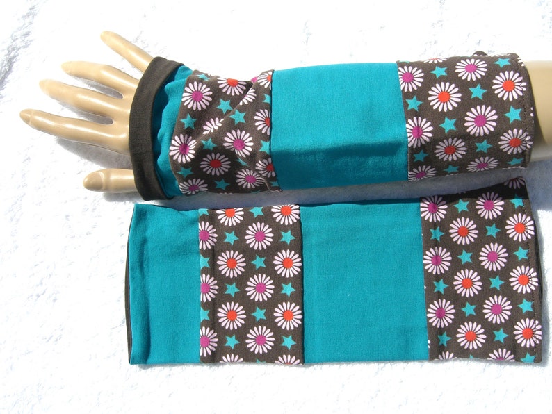 Wrist warmers, cuffs, patchwork, double stitched, retro, flowers, turquoise, brown image 5