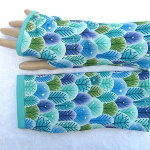 Albstoffe Wonderland OekoTex Jersey, cuffs, fingerless gloves, thumb hole, blue, turquoise, winter, Shield pro