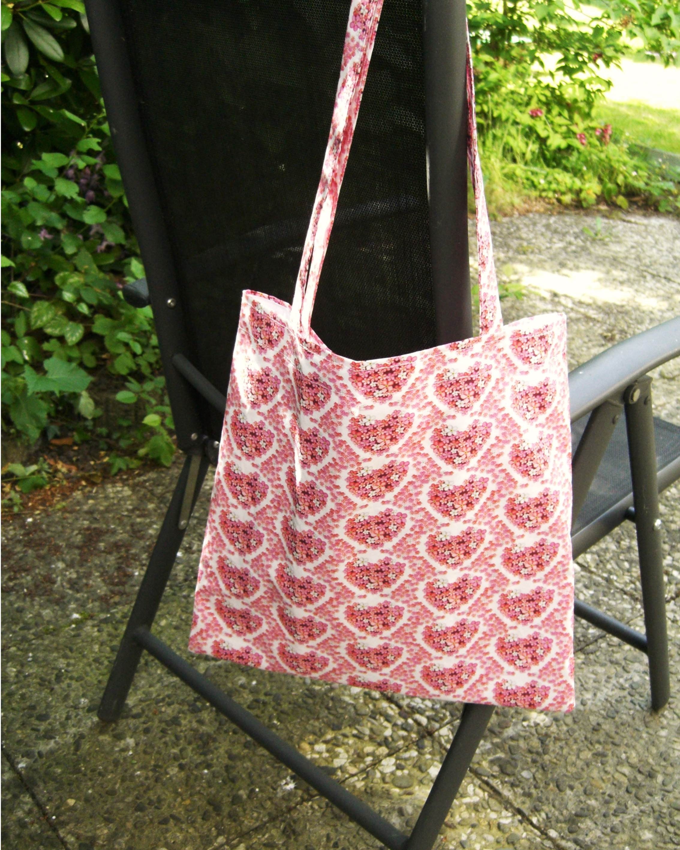 Heart Things Holiday Bag