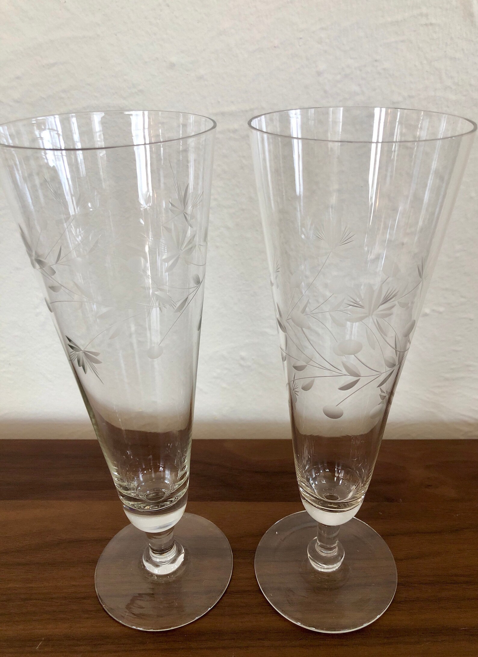 Vintage etched Pilsner Glasses/ parfait glasses/ glasses set Etsy