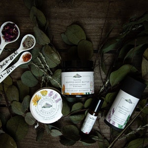 Seasonal subscription box