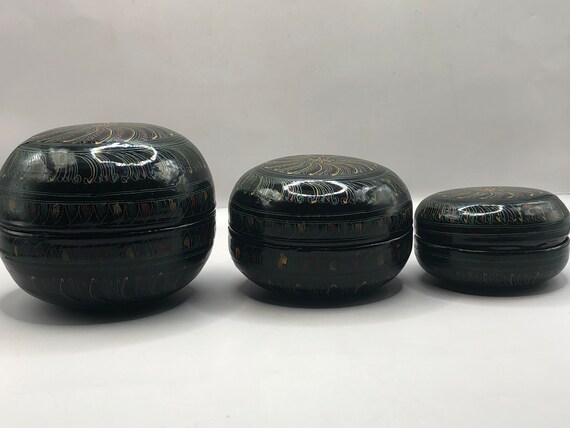 Set of Three Vintage Round Nesting Boxes.  Trinke… - image 1