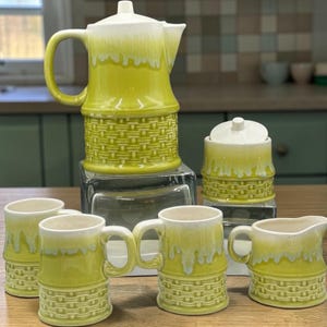 Vintage MCM Drip Glaze Coffee Set | Avocado Green Pottery | 7 Piece Ceramic Coffee Service | Basket Weave | 1970s Kitchen Decor | Retro Ente