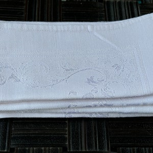 4 White Damask Vintage Napkins. 13.5” sq. 1950c. Mid Century Modern Tableware.
