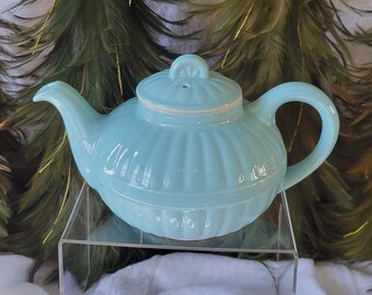 Vintage Hall MCM Pastel Blue Teapot 6 Cup Capacity Simple, Elegant