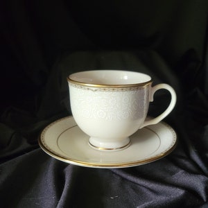 Vintage Lenox Capital Gardens Presidential Collection Teacup & Saucer Set Excellent Condition!