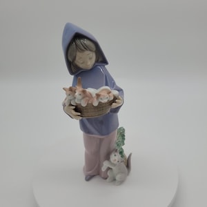Vintage Lladro Mother&#39;s Little Helper or Girl w/Basket of Kittens, Original Box, Mint!