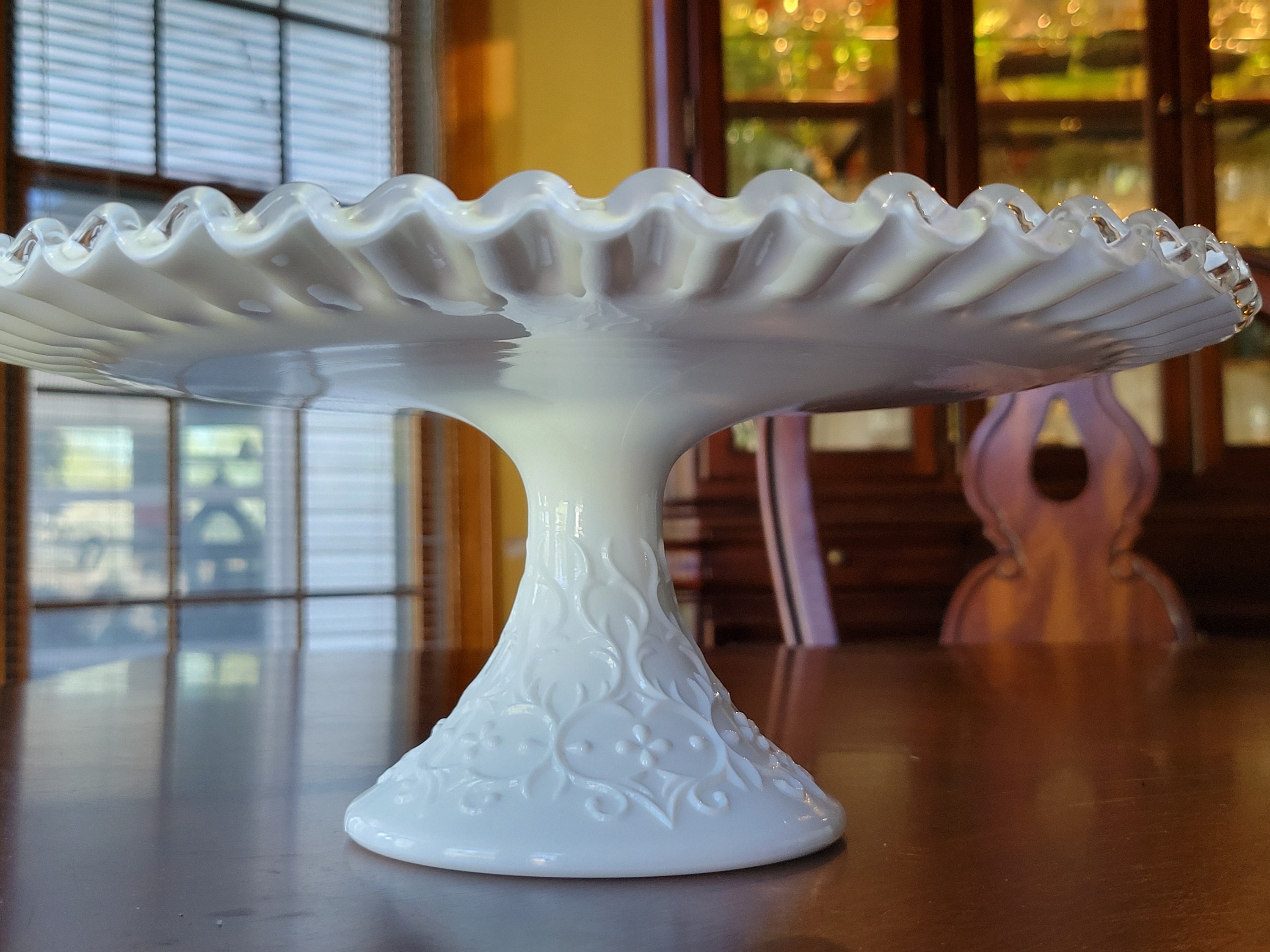 Vintage Fenton Silver Crest Spanish Lace Milk Glass Cake