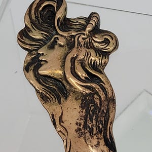 Wunderschöne Antik Jugendstil Dame mit Wallendem Haar Brieföffner aus Messing