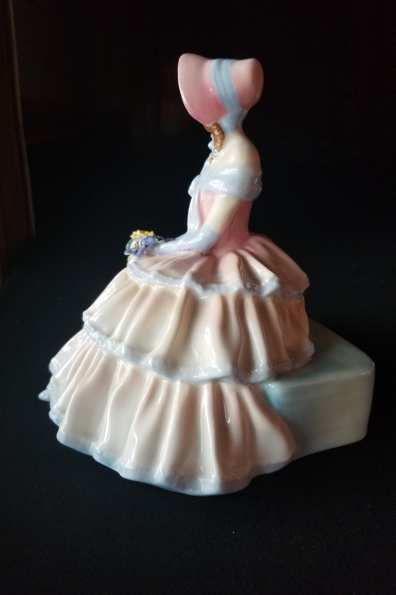 Vintage Royal Doulton Day Dreams Figurine Simply Beautiful image 6