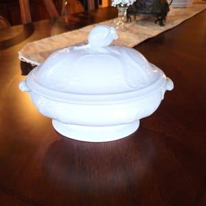 Antique English Ironstone Tureen Circa Mid 19th Century, Near Mint!