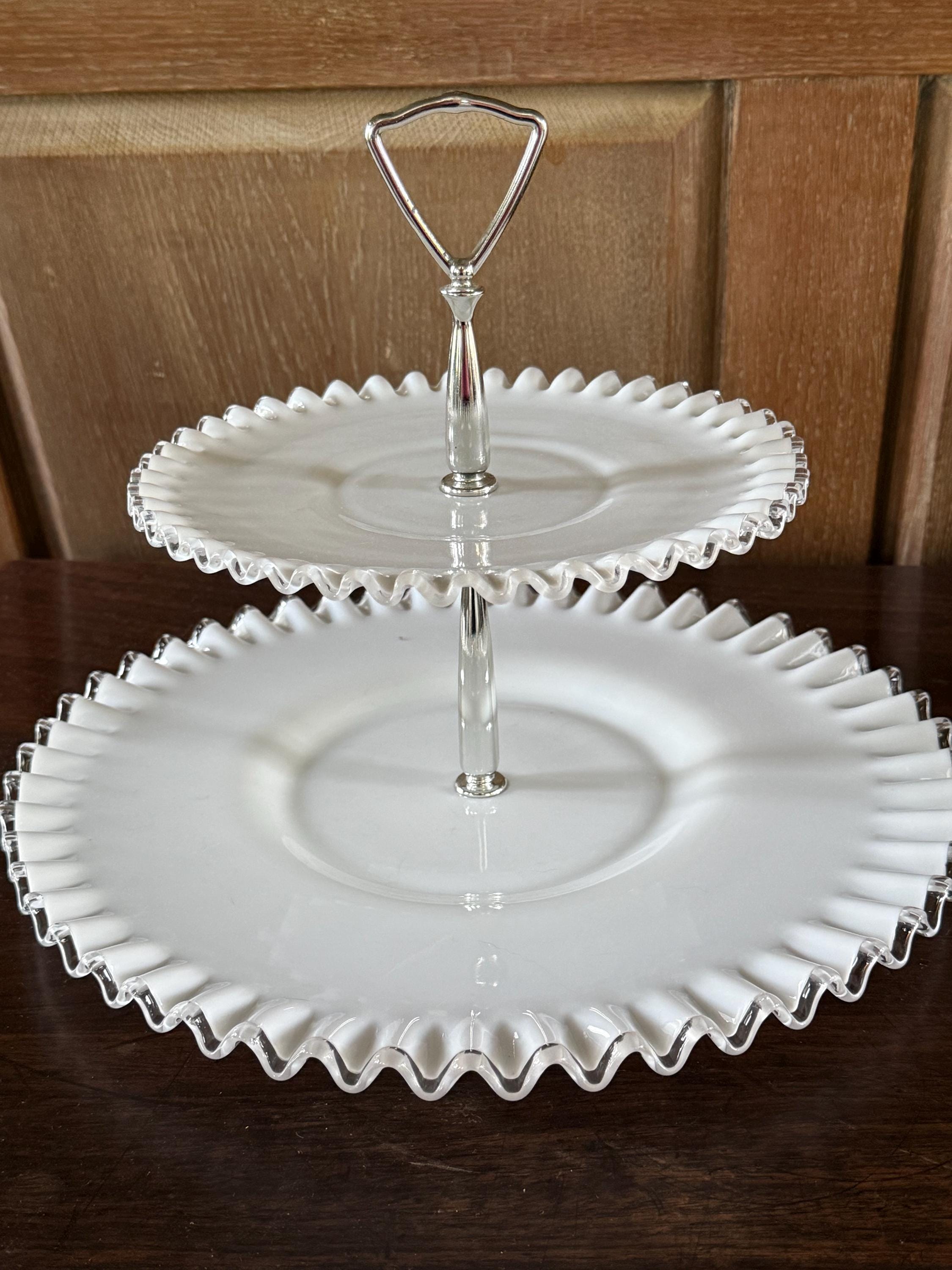 ヴィンテージ フェントン シルバー クレスト ケーキプレート - ミッド