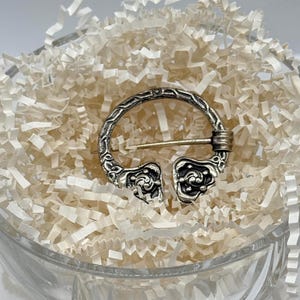 Scottish Sterling Silver Celtic Brooch: Fly Plaid Cape Latch