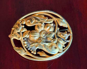 Art Nouveau Gilt Metal Brooch: 3D Floral Victorian Jewelry