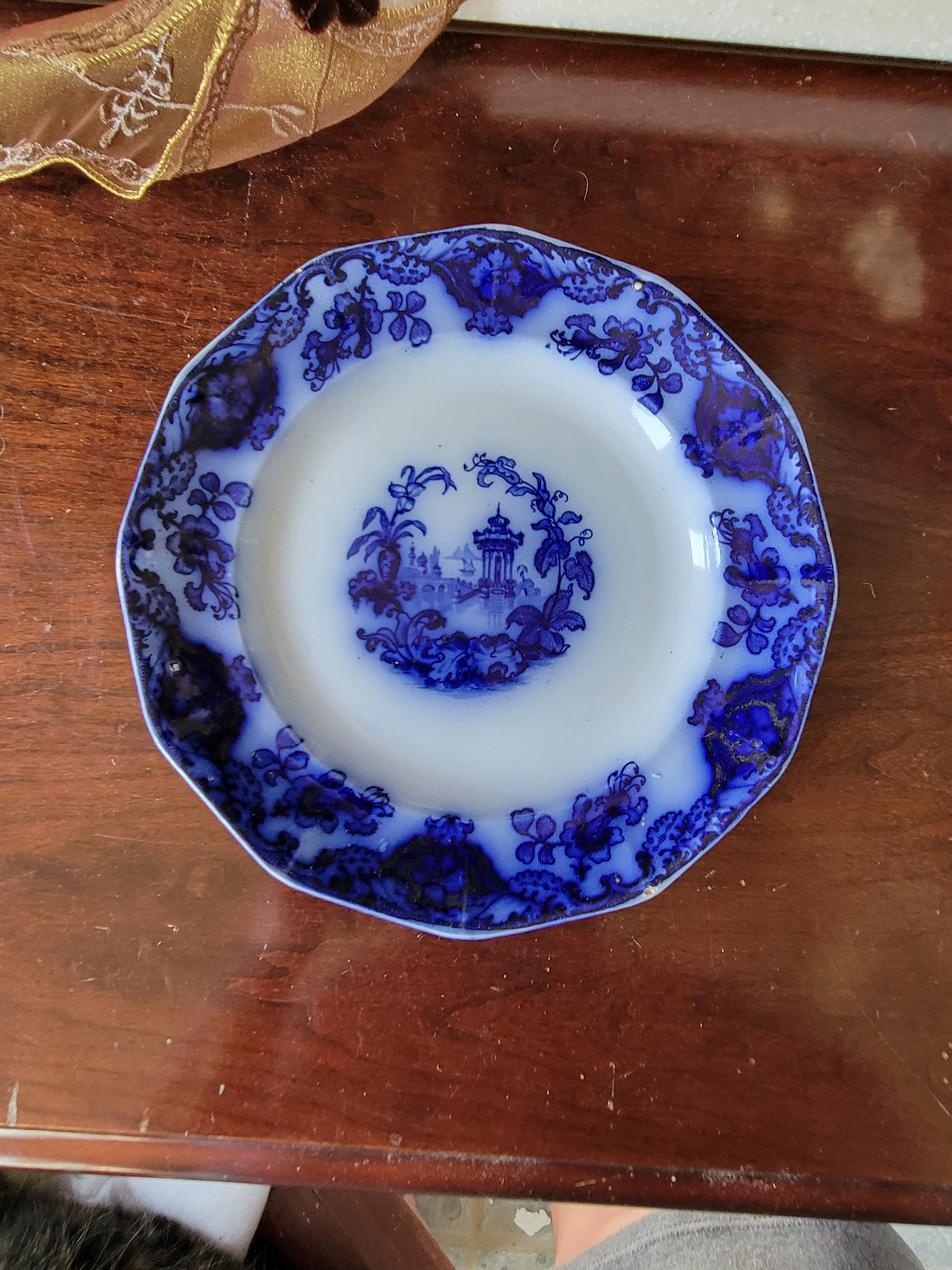 アンティーク フロー ブルー モーグル ディナー プレート 19 世紀初頭