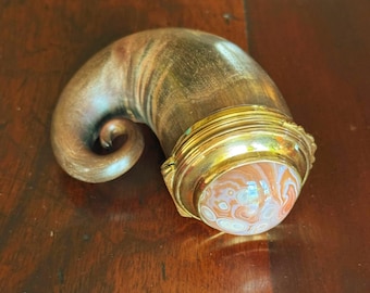 Snuff Mull escocés victoriano: oro de 9 quilates, cabujón de ágata