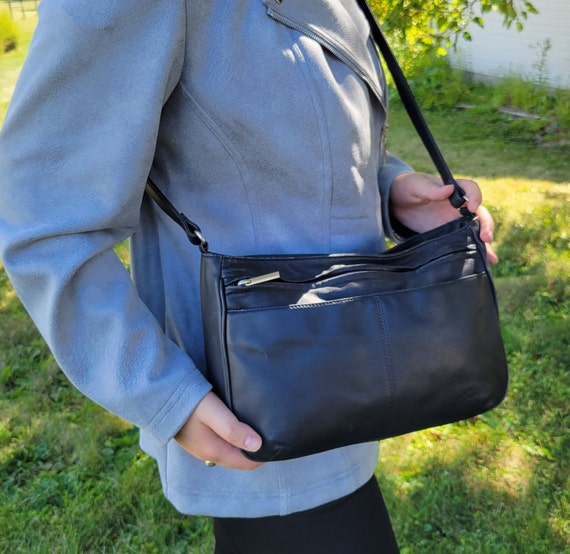 VTG Stone Mountain Black Leather Purse/crossbody Bag 