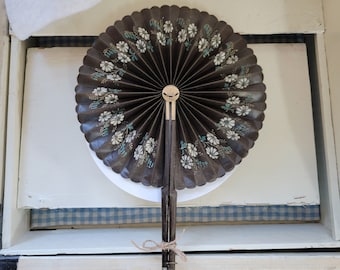 Antique Victorian Mourning Fan With Handpainted Daisies Unusual!