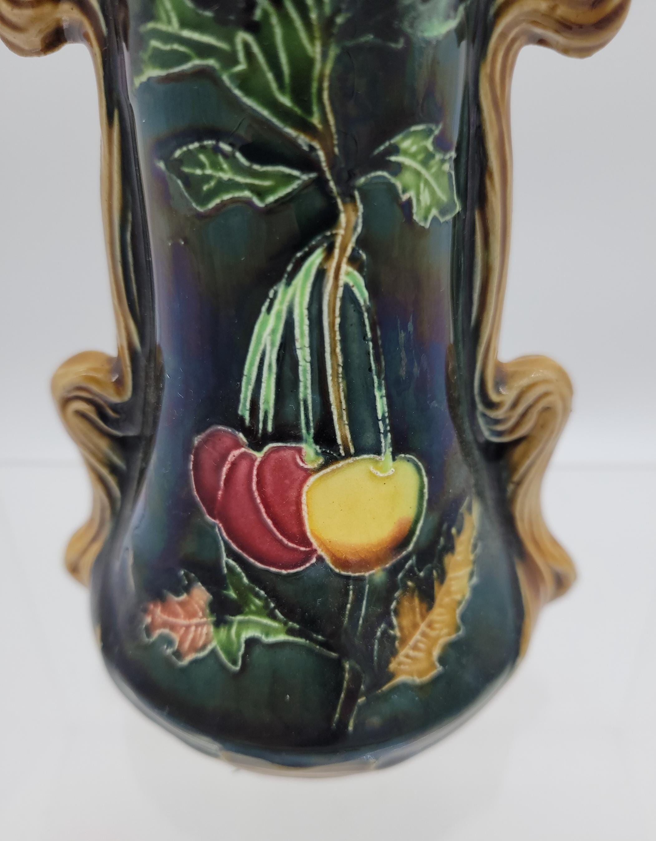 アンティークオーストリアのマジョリカ花瓶：ヨーゼフ・ストルナクト作