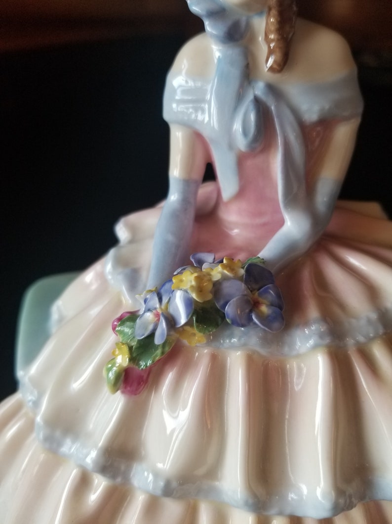 Vintage Royal Doulton Day Dreams Figurine Simply Beautiful image 5