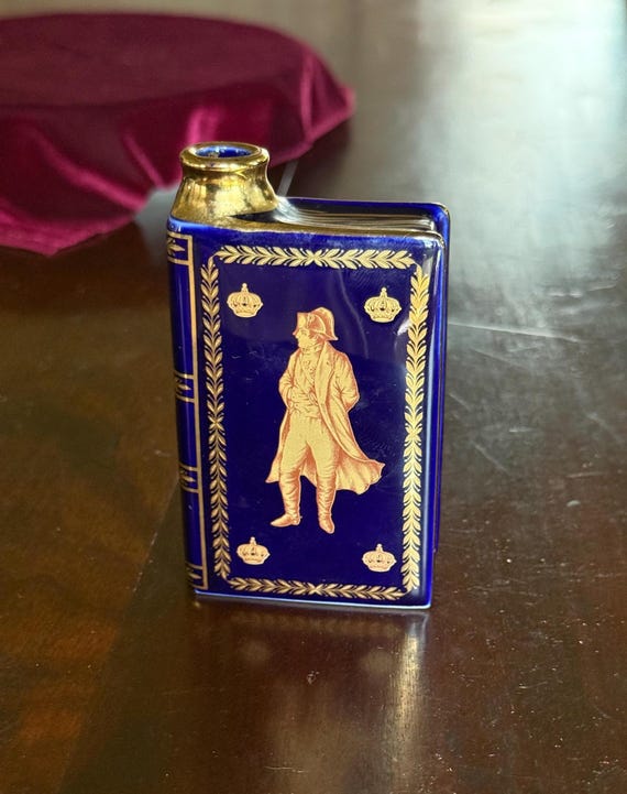 LIMOGES CASTEL 22金 花瓶 ３５cm 金彩 ：フランス製 Vintage Limoges Cobalt & 22K Gold Flask Decanter - Napoleon