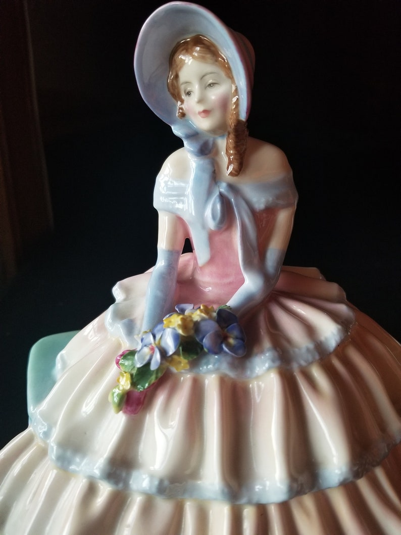 Vintage Royal Doulton Day Dreams Figurine Simply Beautiful image 7