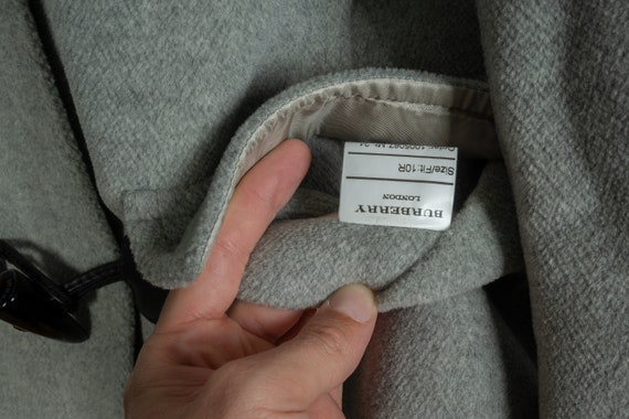 Ladies Burberry London Wool Gray Duffle Coat Size… - image 4
