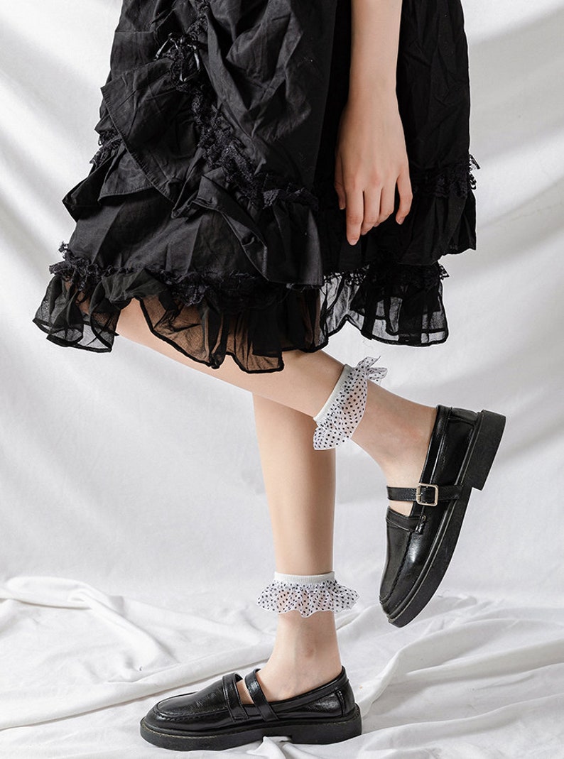 Lace Ruffle Ankle Socks / Ankle Socks / Korean Style Socks image 4