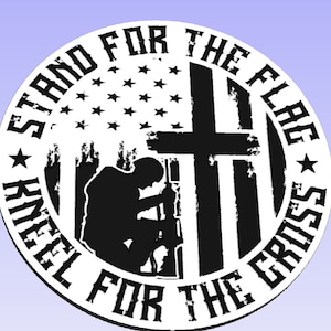 Bandera estadounidense SVG/Señal con cruz y veterano arrodillado - "Defiende la bandera, arrodíllate ante la cruz" - Diseño digital CNC - SVG, DxF, PNG, CRV