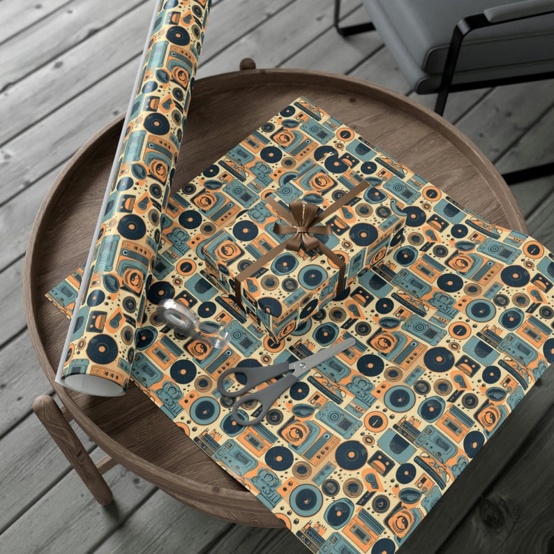 Vintage Radio Gift Wrap Paper, Record Player Print, Matte or Satin - Etsy