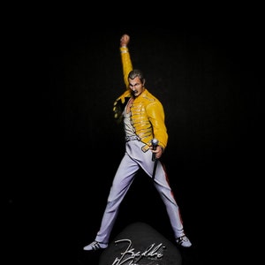 Freddie Mercury and Queen at Wembley / 15 cm (6&quot;) Handpainted Figure