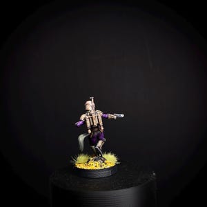 Anpassad kvinnlig Mandalorian Mini (med jetpack-alternativ) || 32 mm figur bild 4