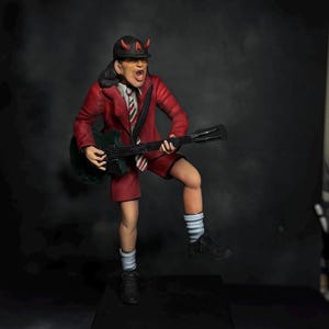 Angus Young with red outfit || 21cm (8,2’) Handpainted || AC/DC