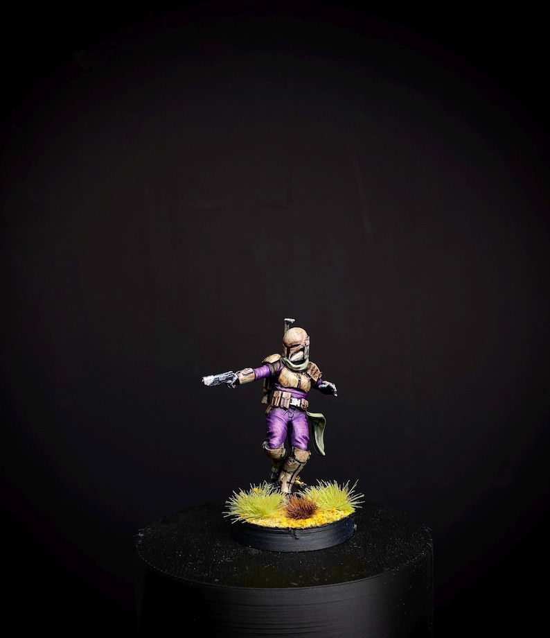 Anpassad kvinnlig Mandalorian Mini (med jetpack-alternativ) || 32 mm figur Standart