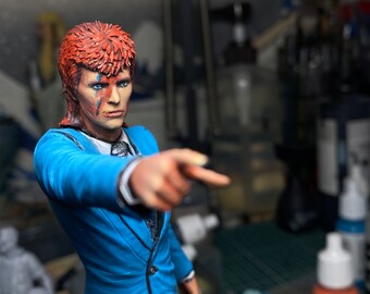 デヴィッド・ボウイ フィギュア || 17 cm (6,7') 手描き