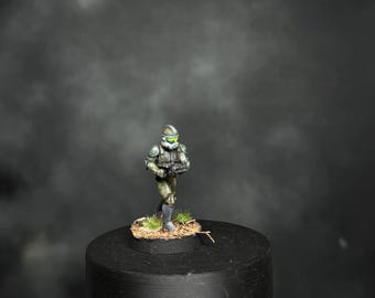 Commander Gree Legion Scale Mini || 32mm Figure